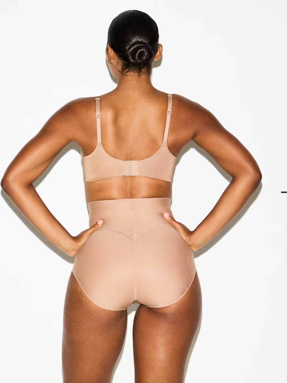 NWT SKIMS Body Core Sculpt Butt Lifting High-Waist Seamless Brief Sienna in Sz L - Picture 3 of 6
